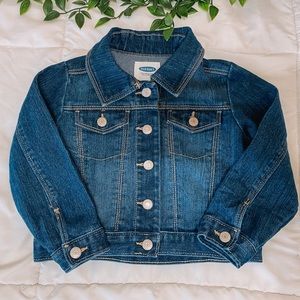 Old Navy Jean Jacket 🐝